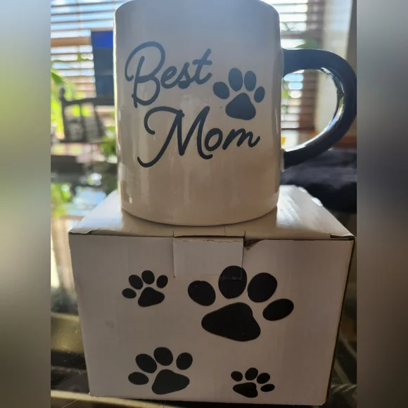 BURTON+BURTON Best Mom Paw Print Coffee Tea Soup Mug 18oz White Black - Picture 4 of 12
